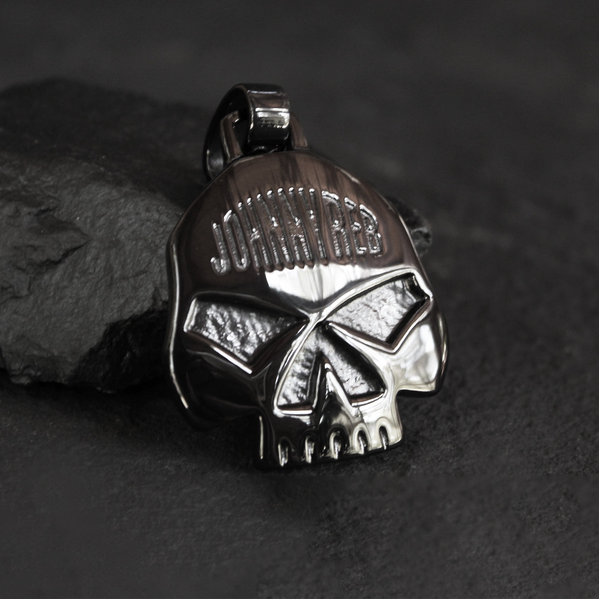Skull Pendant - Black (100% off)