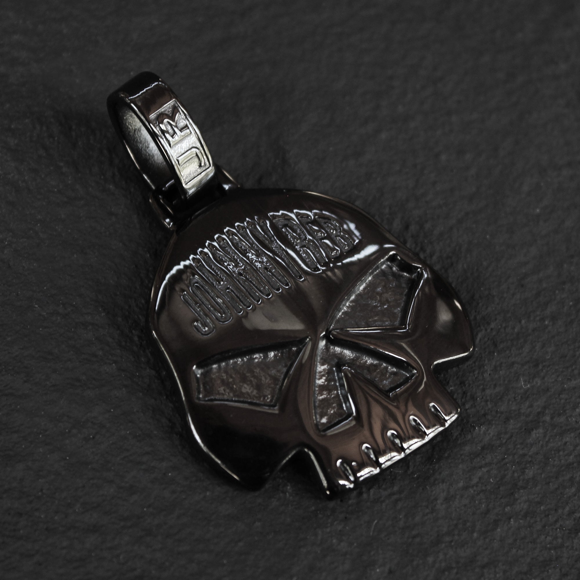 Skull Pendant - Black